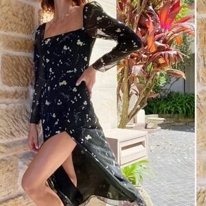 Wilfred Aritzia Black and Cream Dark Floral Long Sleeve Mencia Midi Dress